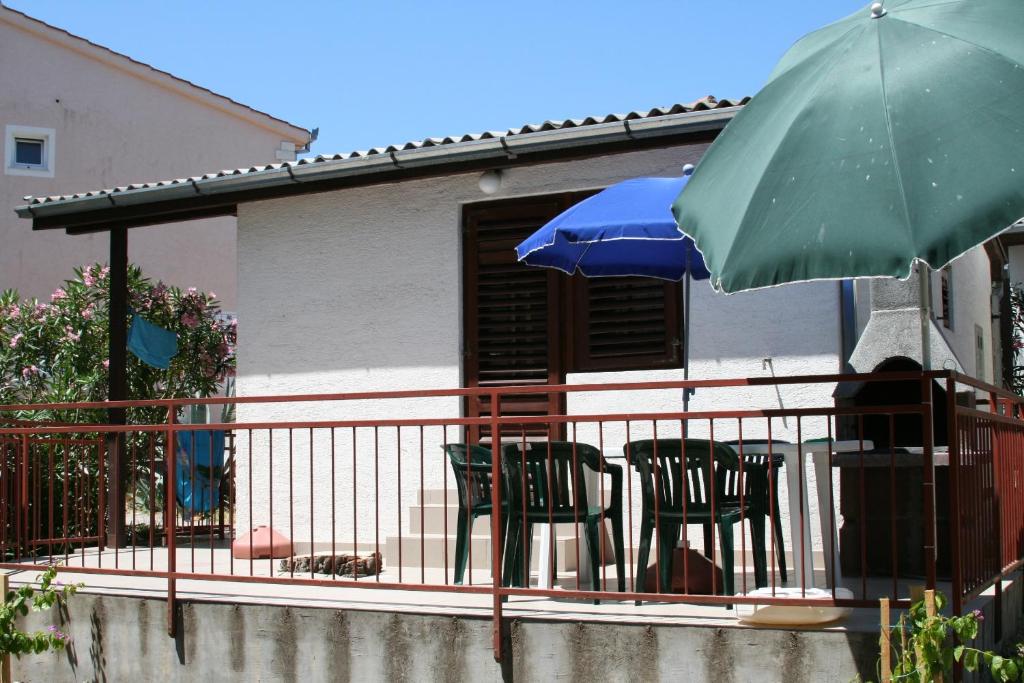 Fotografie z fotogalerie ubytování Seaside holiday house Zatoglav, Rogoznica - 13895 v Rogoznici