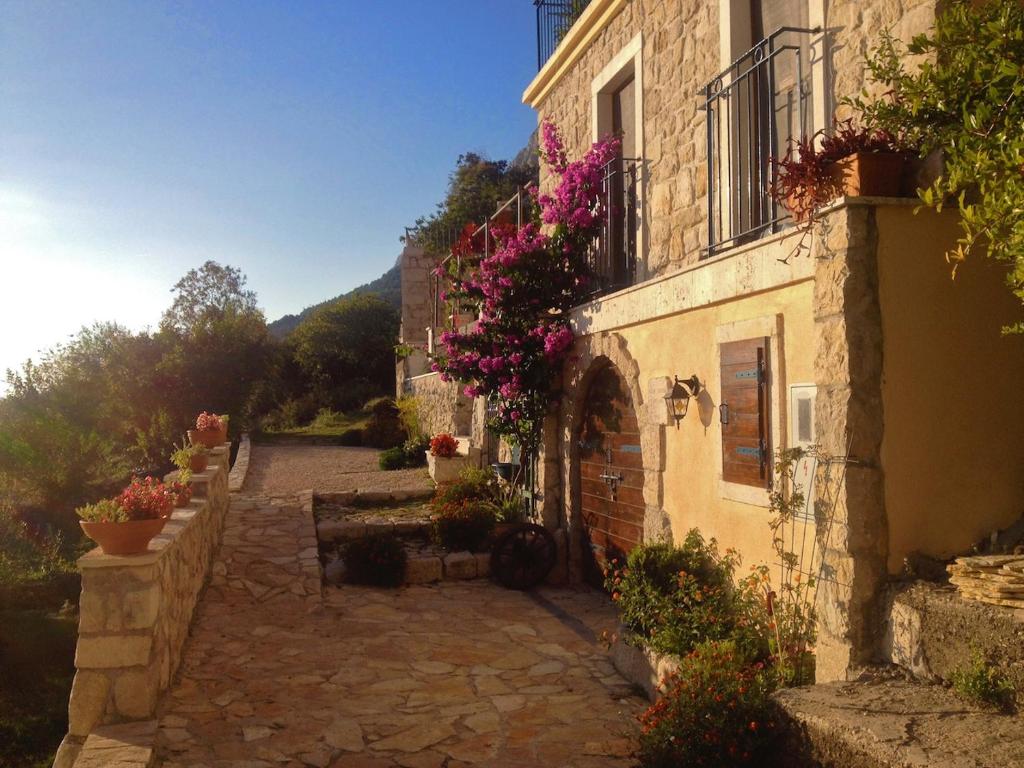 Κήπος έξω από το Holiday house with a parking space Zaostrog, Makarska - 13998