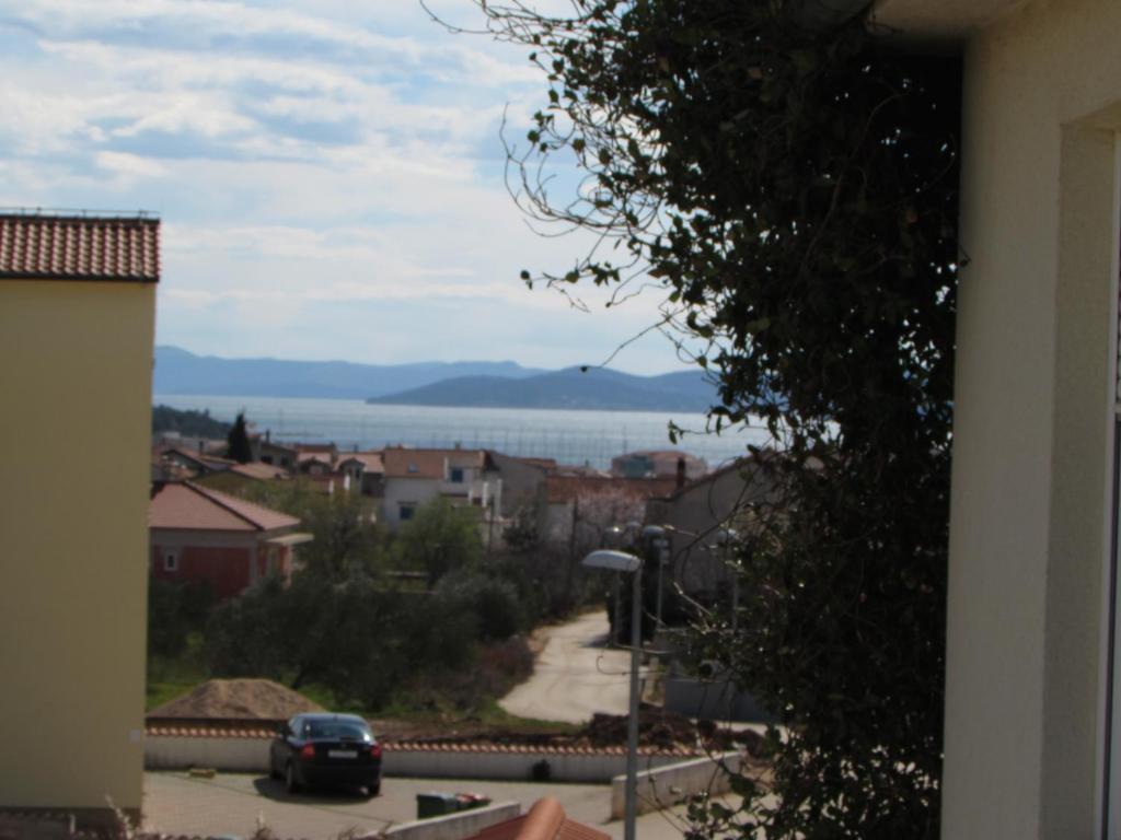 Fotografie z fotogalerie ubytování Apartments with a parking space Vodice - 13997 v destinaci Vodice
