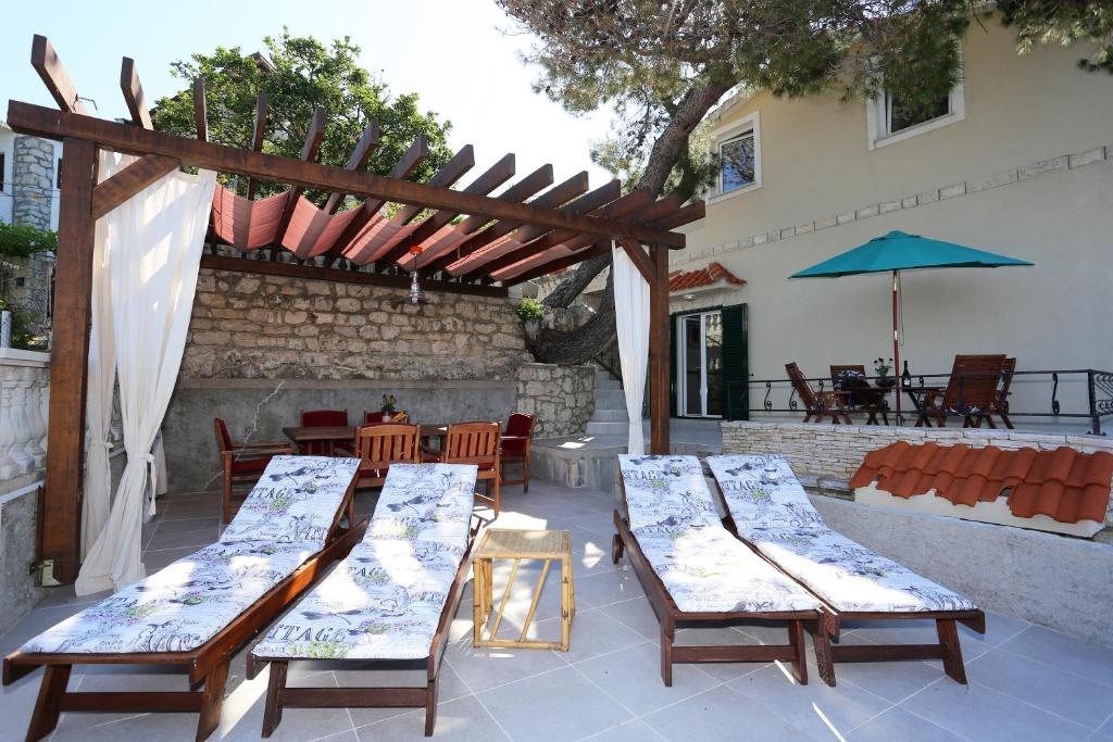 Fotografia z galérie ubytovania Apartments by the sea Novigrad - 14028 v destinácii Novigrad, Dalmatia