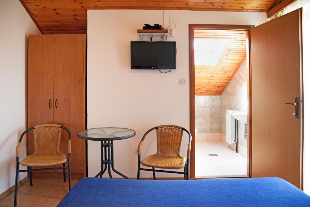 Fotografia z galérie ubytovania Double Room Smoljanac 14023b v destinácii Smoljanac