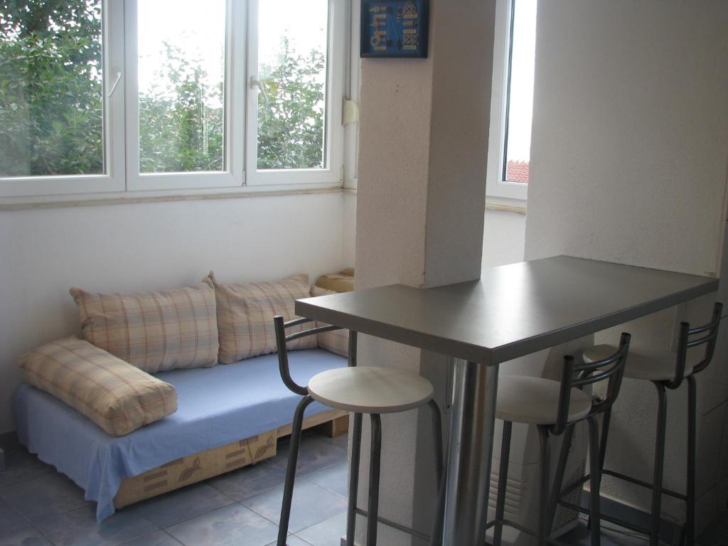 Fotografia z galérie ubytovania Apartments with a parking space Stanici, Omis - 14046 v Omise