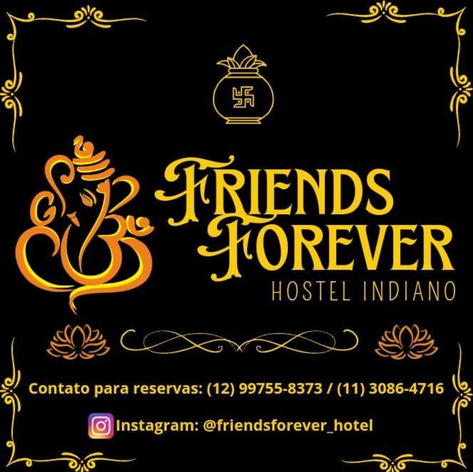 サンパウロにあるFriends forever hostelの印印印のホテルのポスター