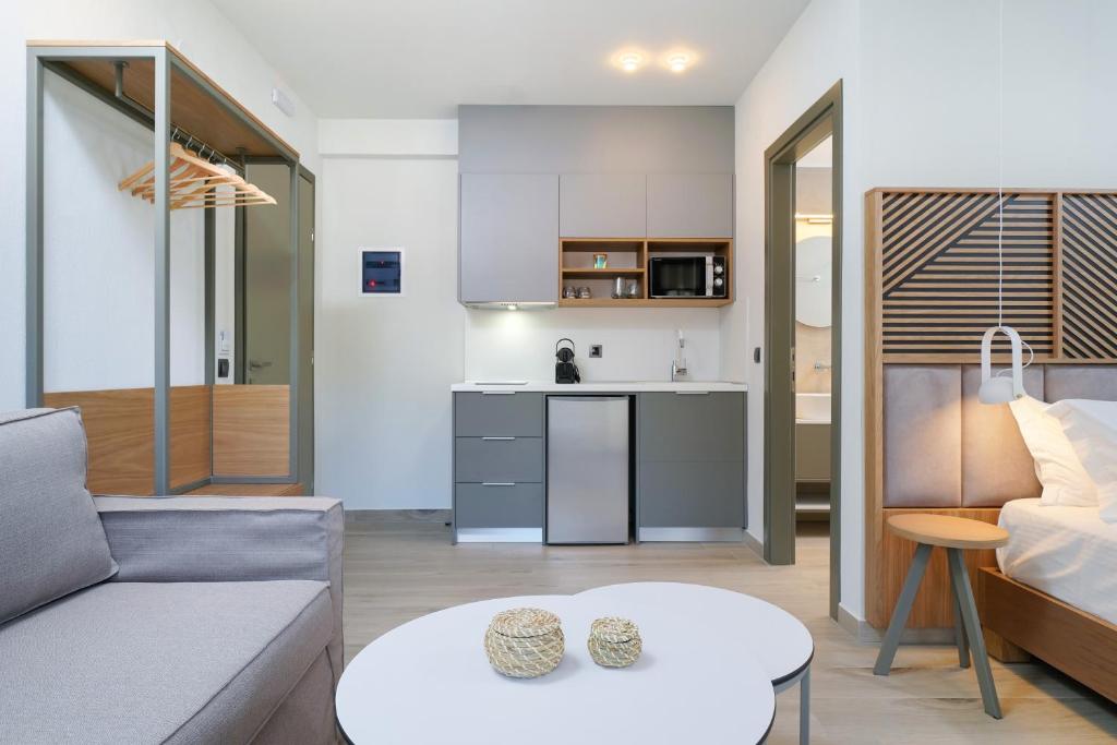 Kuchyň nebo kuchyňský kout v ubytování Elisavet Nuevo Studios & Suites