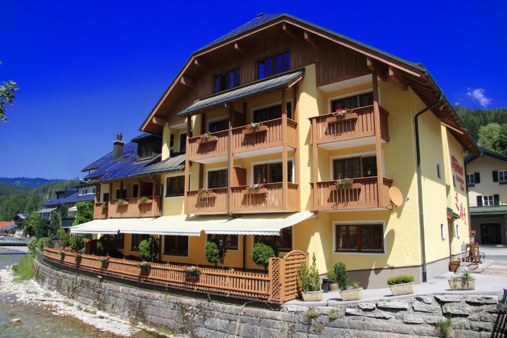Budova, kde se hotel nachází