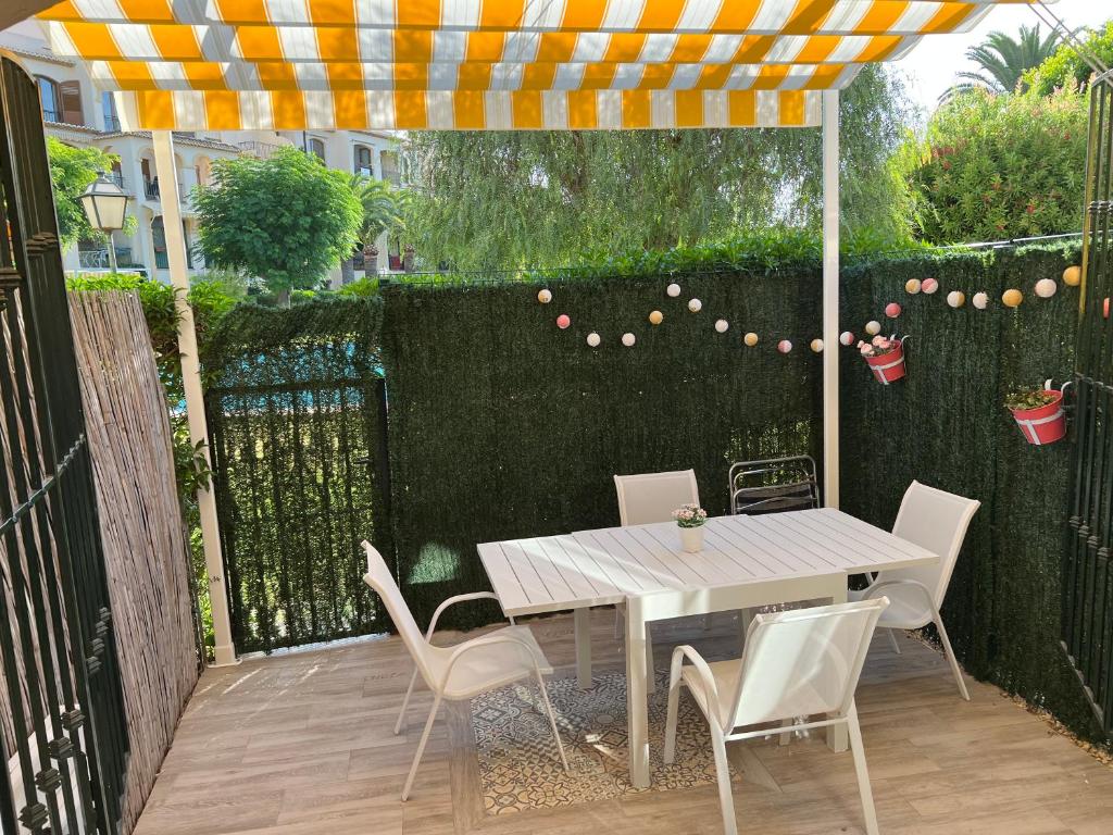 BUNGALOW LA ISLA, Jávea – Updated 2023 Prices