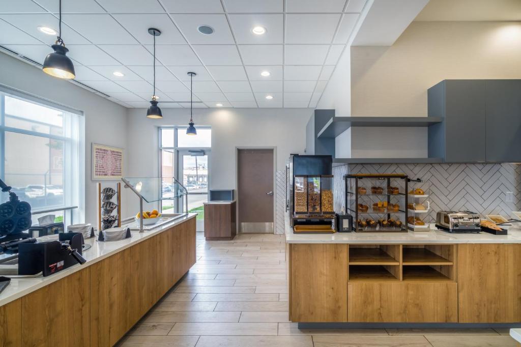 Staybridge Suites - Louisville - Expo Center by IHG photo