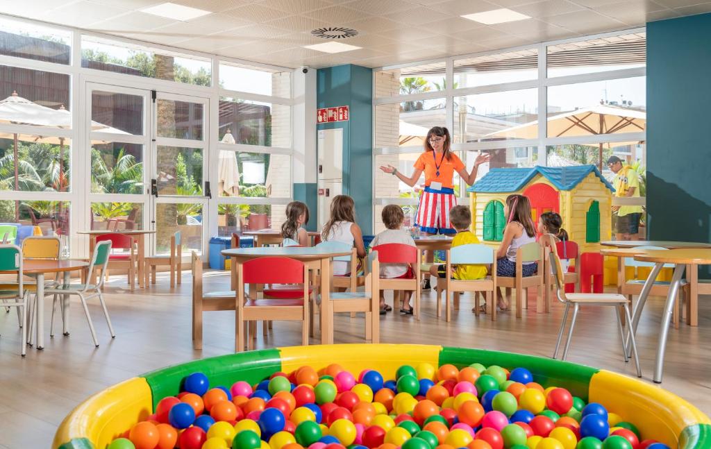 Hostia v ubytovaní Aparthotel Costa Encantada