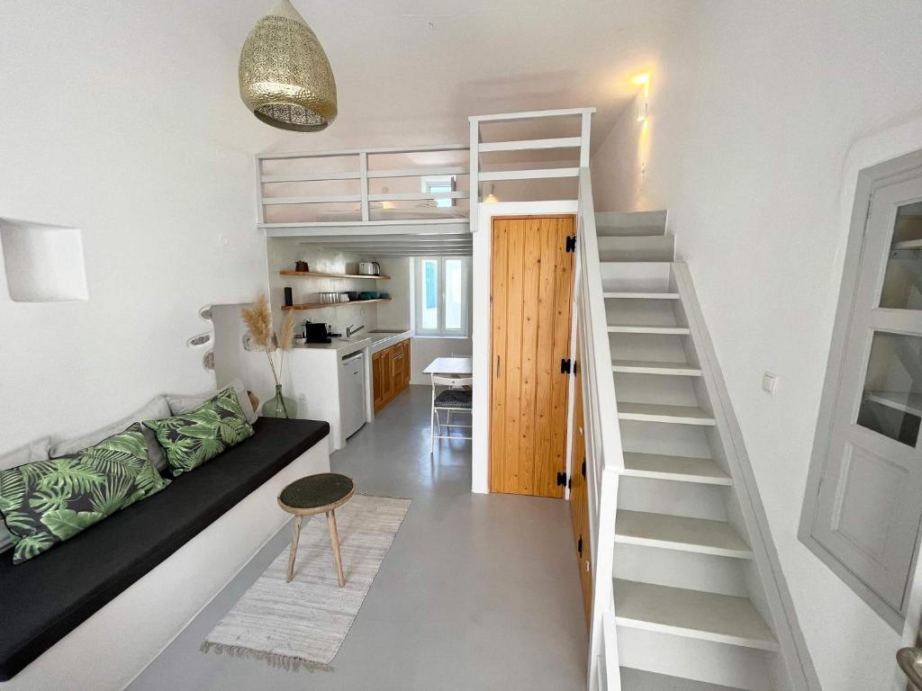 Zdjęcie z galerii obiektu Cycladic Modern Apartment in the Heart of Parikia w mieście Parikia