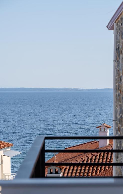 Nespecifikovaný výhled na moře nebo výhled na moře při pohledu z aparthotelu