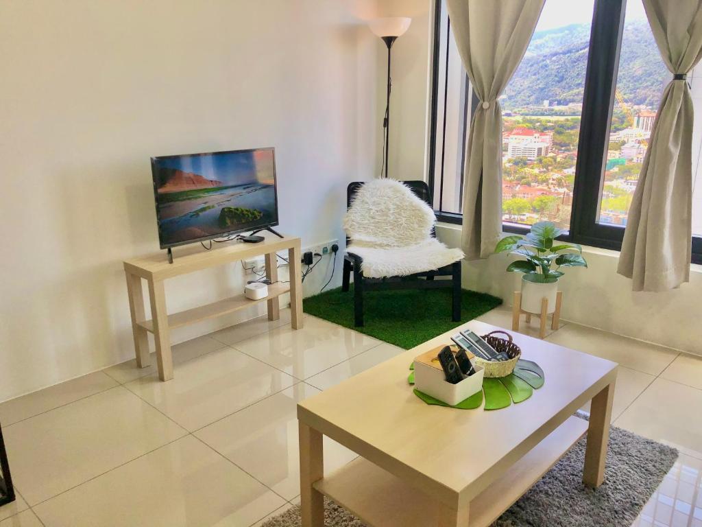 Tropicana 218 Macalister Netflix Unit by Blue Sky Holidays - 