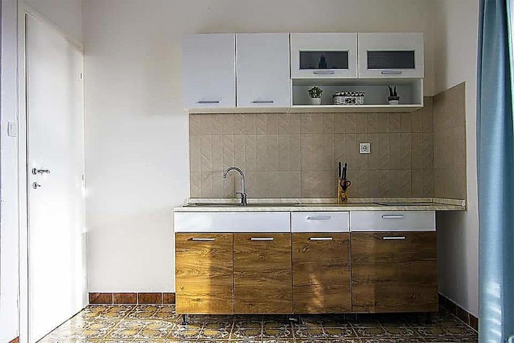 Fotografie z fotogalerie ubytování Apartments with a parking space Zubovici, Pag - 19139 v destinaci Zubovići