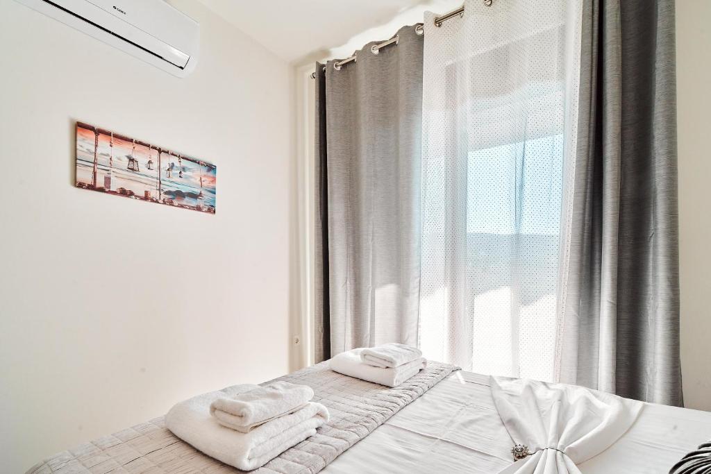 Lydia's Apartments - 7