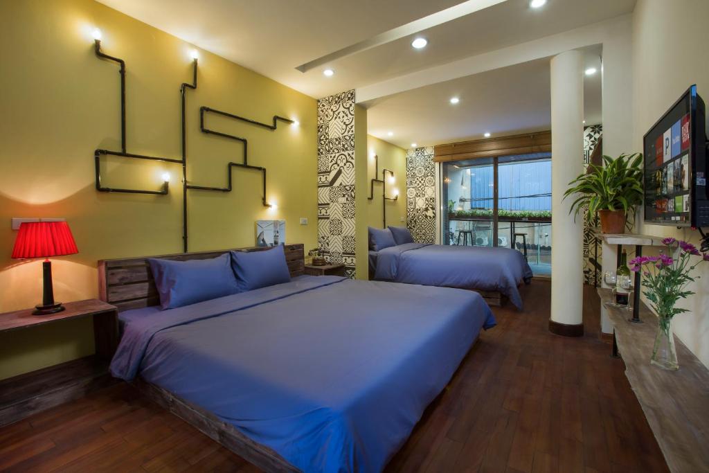 Private 2 bed room with balcony at Hanoi downtown, Hanoi (updated
