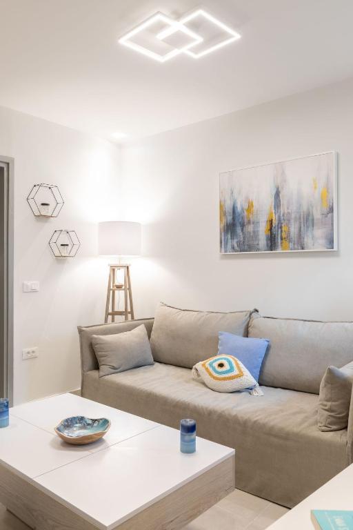 Marno Mykonos Apartment的休息区