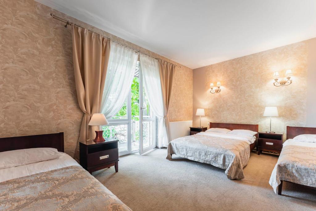 Pokoje w Portofino - 13