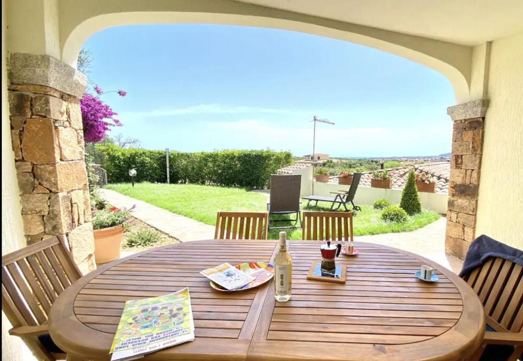 Magic Garden with view to the beach