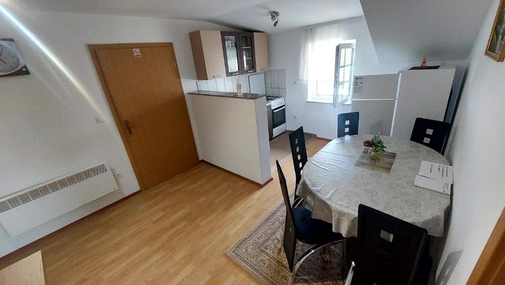 Apartma ASJA - Two-Bedroom Apartment