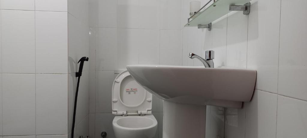 Koupelna v ubytování Shady transit hotel
