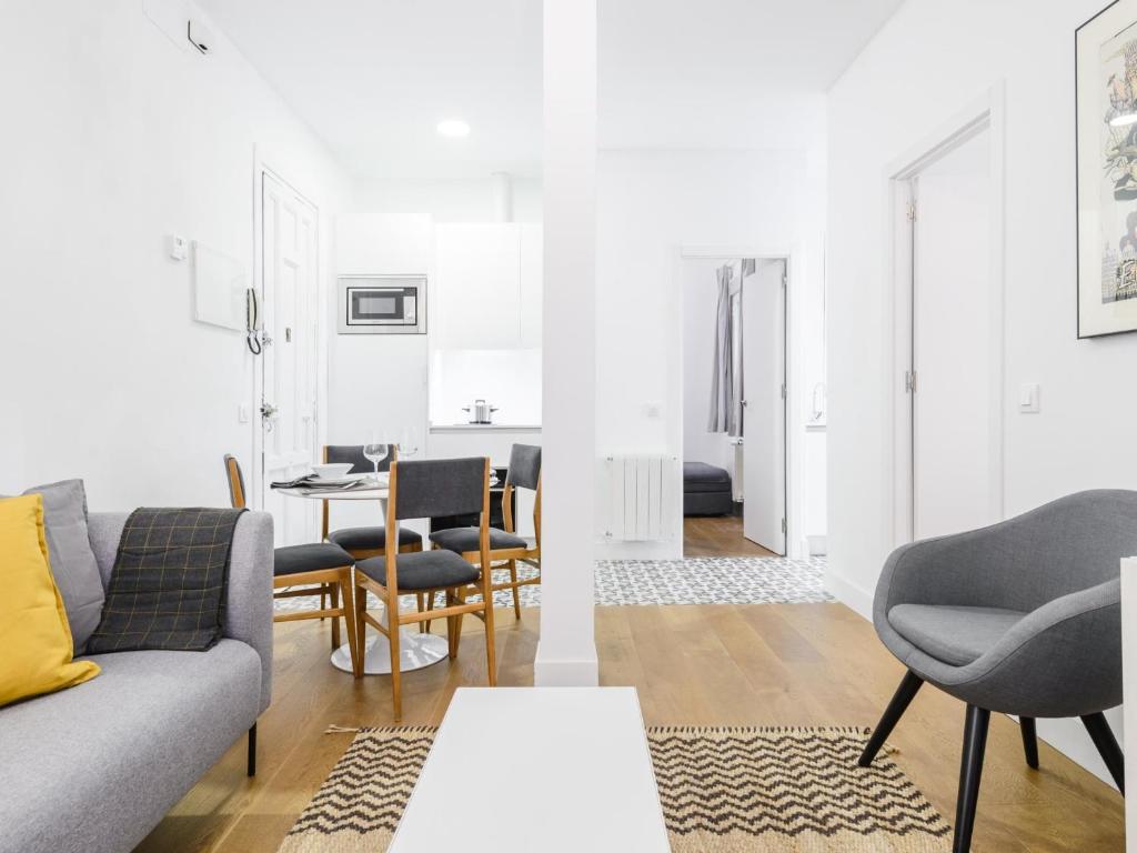 Montaber Apartments - La Paz Market - Two-Bedroom Apartment