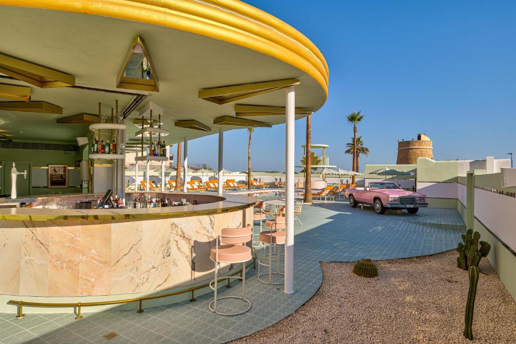 Grand Paradiso Ibiza - Adults Only, Bahia de Sant Antoni ...