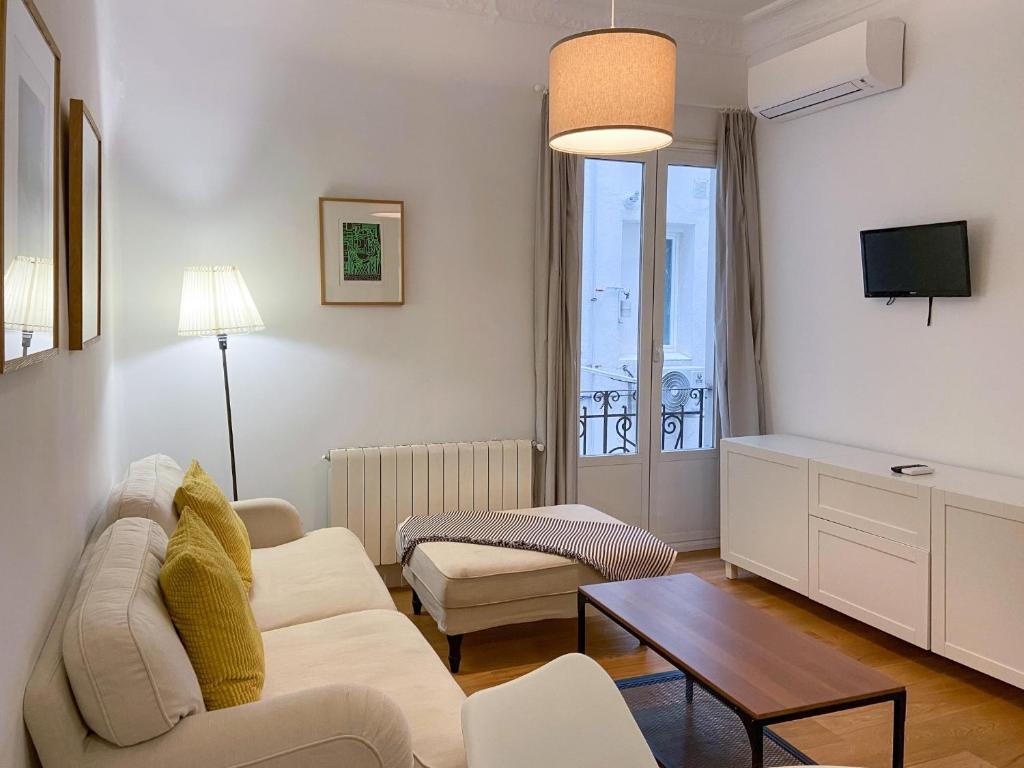 Montaber Apartments - La Paz Market - Two-Bedroom Apartment