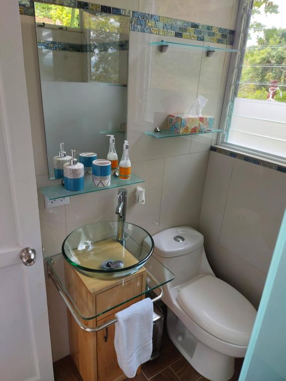 Koupelna v ubytování Bungalows Sanlaz