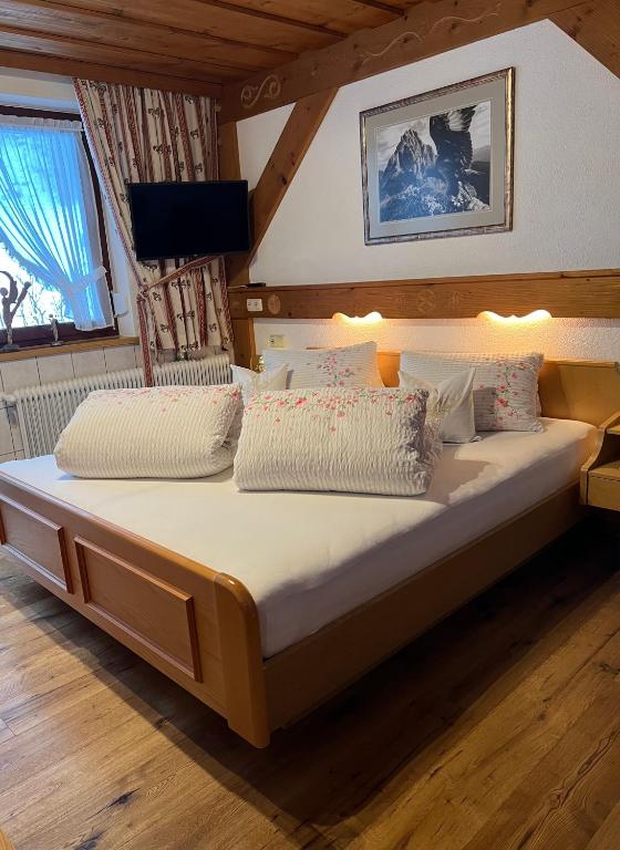 Postel nebo postele na pokoji v ubytování Berghof am Schwand