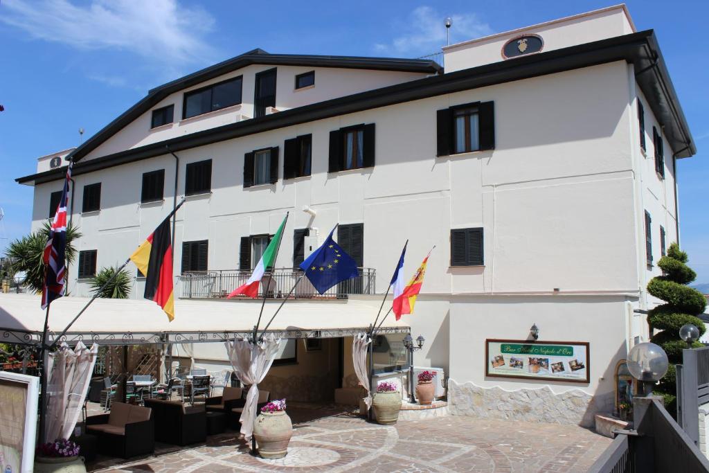 Budova, kde se hotel nachází