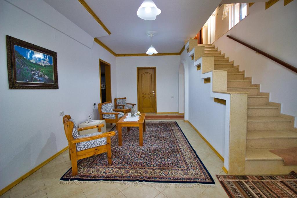 Foto dalla galleria di VILA SHAMETAJ a Gjirokastër