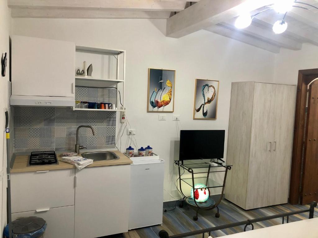 Kuchnia lub aneks kuchenny w obiekcie Villa Oasi Dei Sogni
