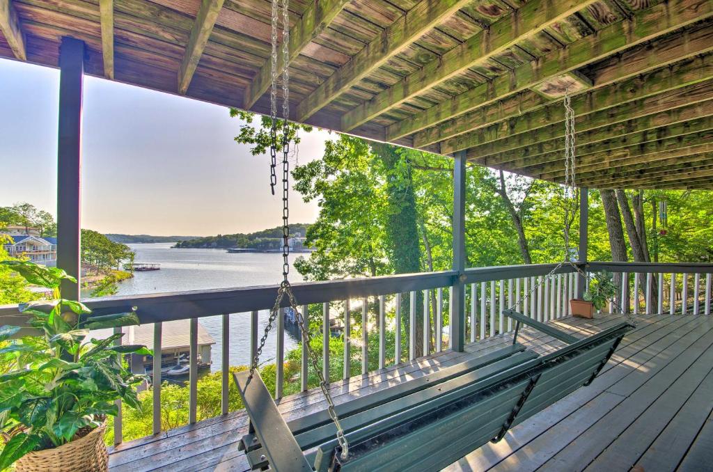 Waterfront Lake Ozark Home with Deck and Grill!, Lake Ozark (updated