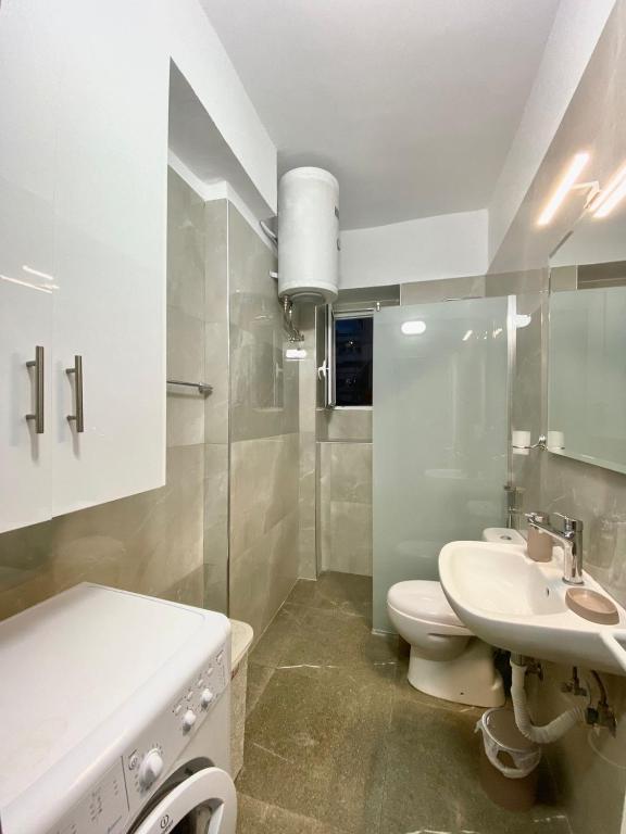 Sunshine Central Apartment - Image 3