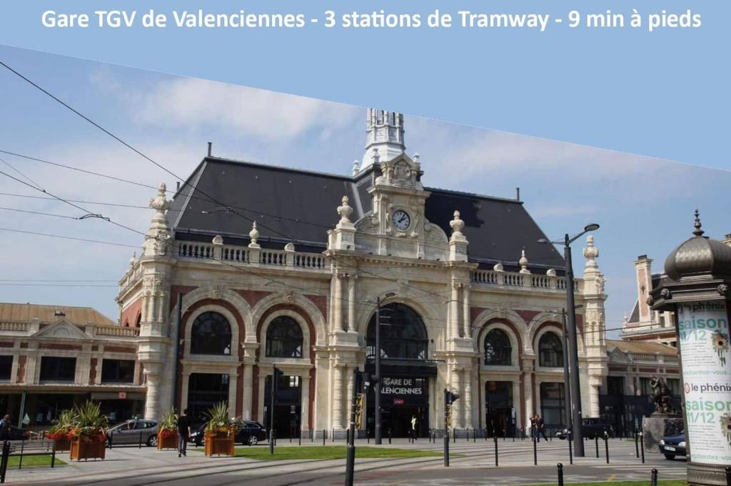 Fotografia z galérie ubytovania LeRelaisdOdile13 - PARKING - LUMINEUX - HYPER CENTRE - TRAMWAY v destinácii Valenciennes
