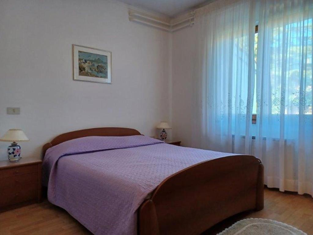 Postel nebo postele na pokoji v ubytování Apartments by the sea Novigrad - 7335