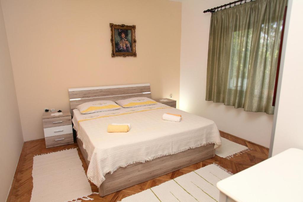 Fotografia z galérie ubytovania Apartments with a parking space Kastel Kambelovac, Kastela - 14084 v destinácii Kaštela