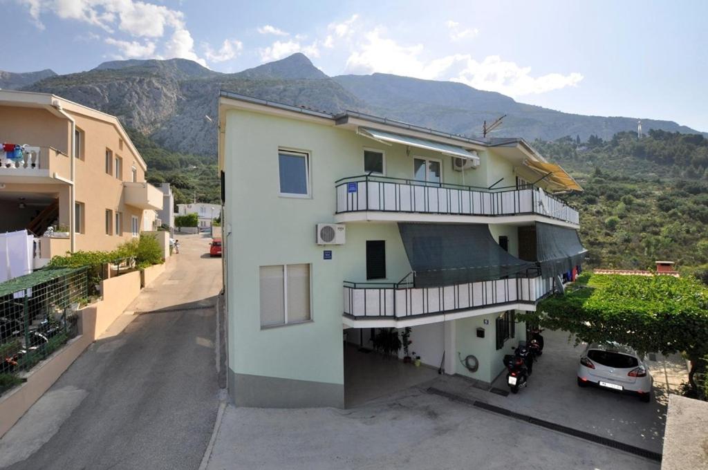 Nespecifikovaný výhled na hory nebo výhled na hory při pohledu z apartmánu