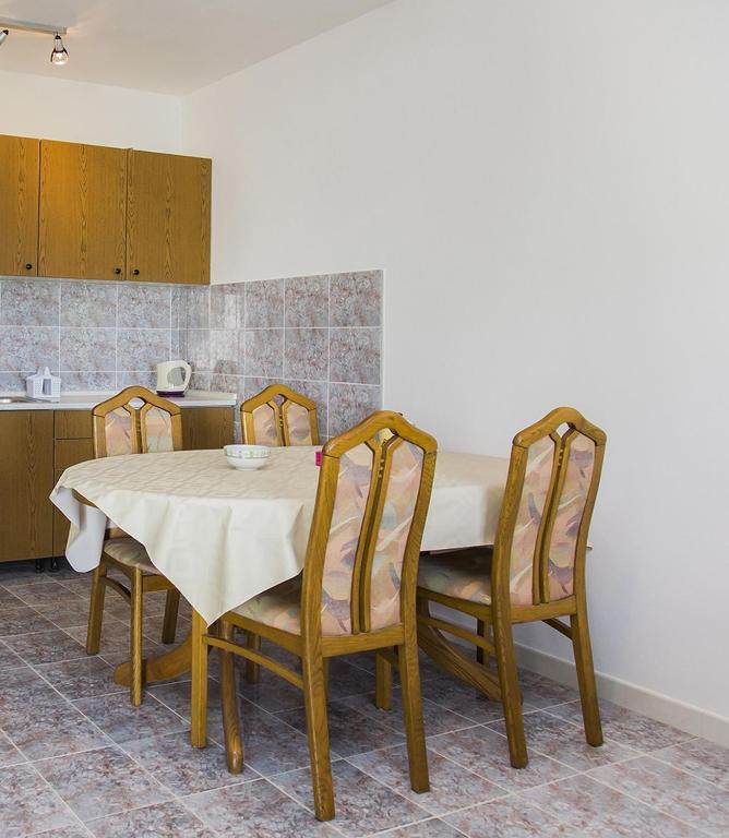 Fotografia z galérie ubytovania Apartments by the sea Zuronja, Peljesac - 14095 v destinácii Putniković