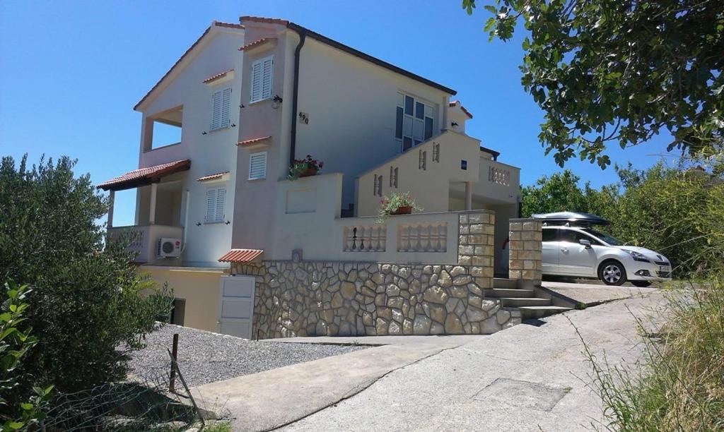 Budova, kde se apartmán nachází