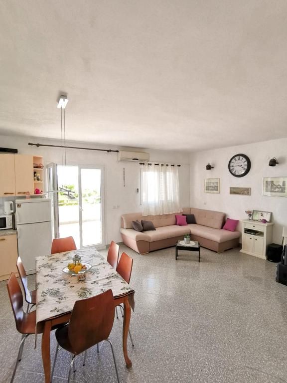 Posezení v ubytování Apartments by the sea Mimice, Omis - 14230