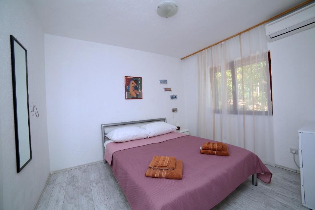 Fotografie z fotogalerie ubytování Family friendly apartments with a swimming pool Bol, Brac - 14379 v destinaci Bol