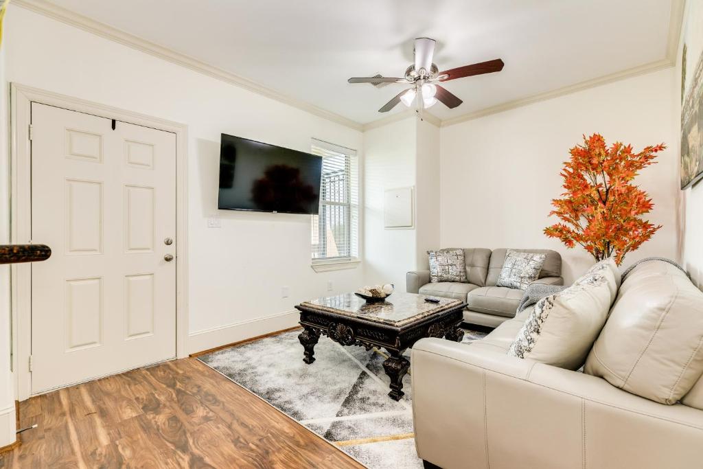 Hidden Retreat, Unit B, Galveston (updated prices 2024)