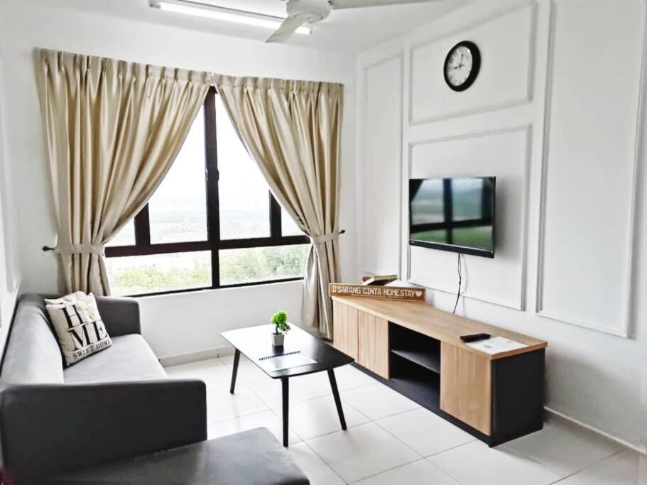 D'sarang Cinta Homestay Swimming Pool Melaka - Appartement Met Drie Slaapkamers
