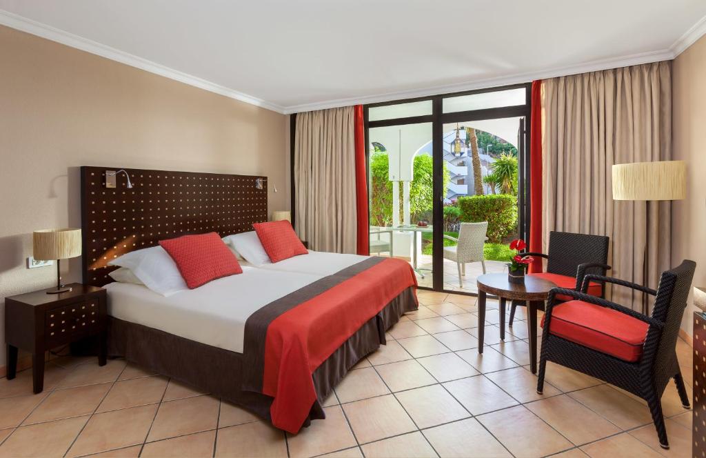 Seaside Sandy Beach - 1