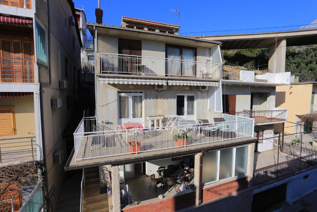 Balkón alebo terasa v ubytovaní Apartments by the sea Podgora, Makarska - 16476