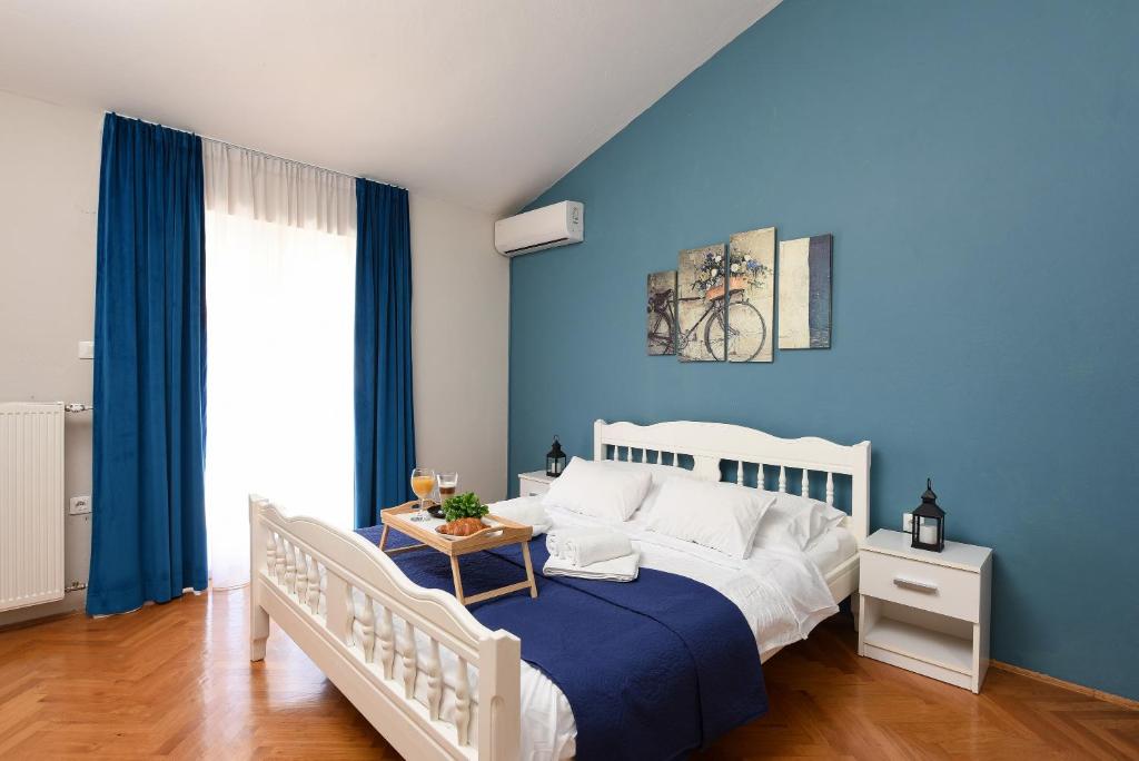 Fotografie z fotogalerie ubytování Family friendly apartments with a swimming pool Zadar - Diklo, Zadar - 16493 v destinaci Zadar