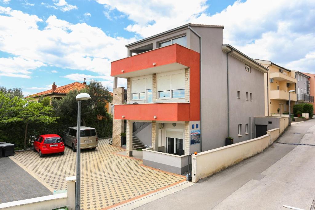 Fotografie z fotogalerie ubytování Apartments with a parking space Makarska - 16430 v destinaci Makarska