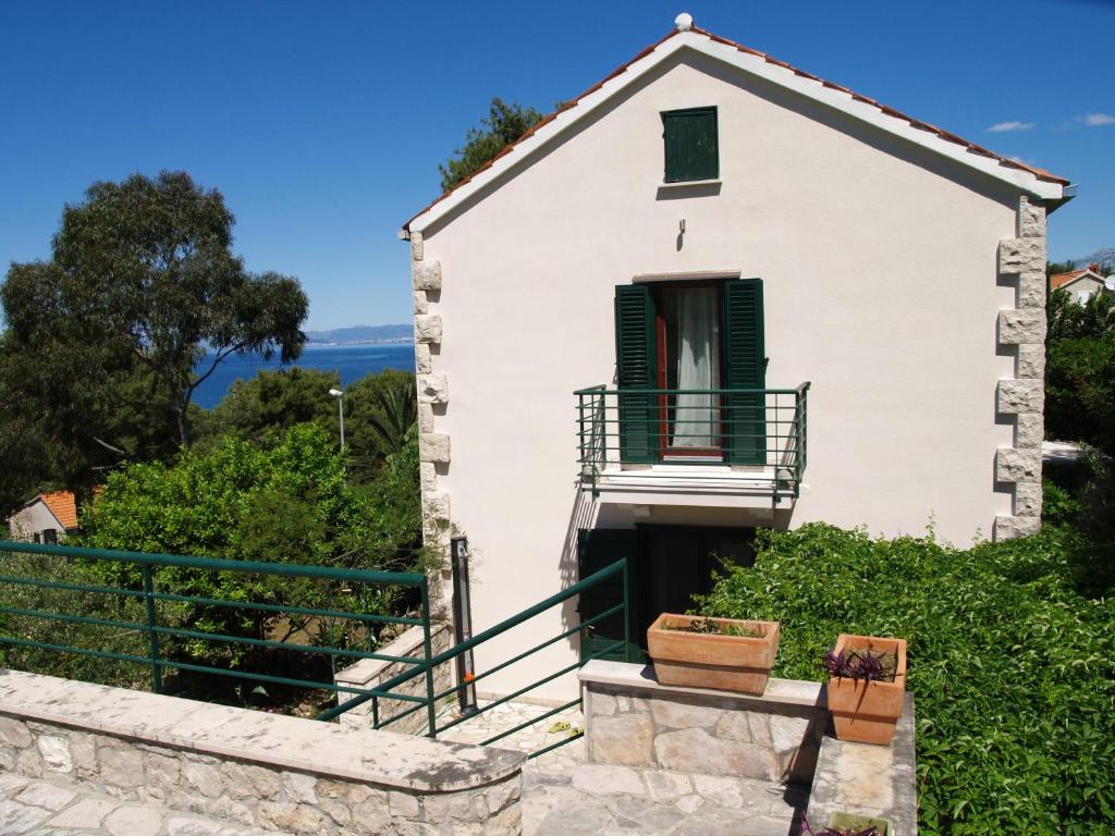 Bygningen som feriehuset ligger i