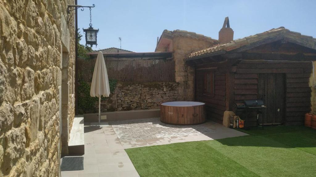 CASA RURAL PALACIO LOS LABREQUINES, Villacomparada de Rueda ...