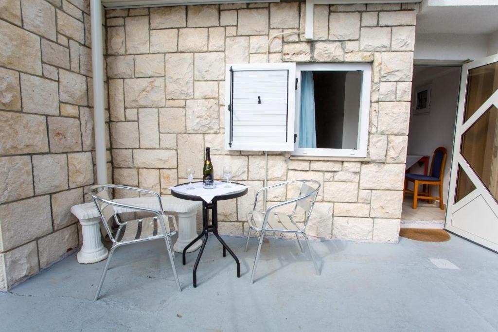 Balkón alebo terasa v ubytovaní Apartments by the sea Baska Voda, Makarska - 16378